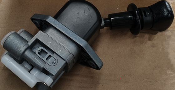 Valve de frein de main de pièces de rechange de camion de Sinotruk Howo 811W52315-6156
