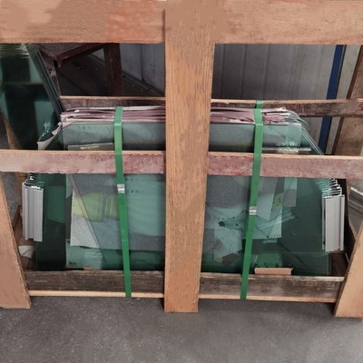 Verre grand AZ1642330060/61 de porte de pièce de rechange de camion de Sinotruk Howo