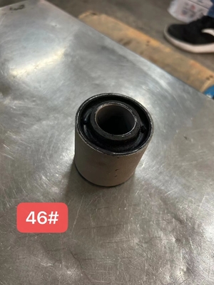 AZ1642430061 Flip Bushing Rubber Flip Bushing Rubber Bush Tilting Shaft Bush SINOTRUCK Comment Les pièces détachées des camions
